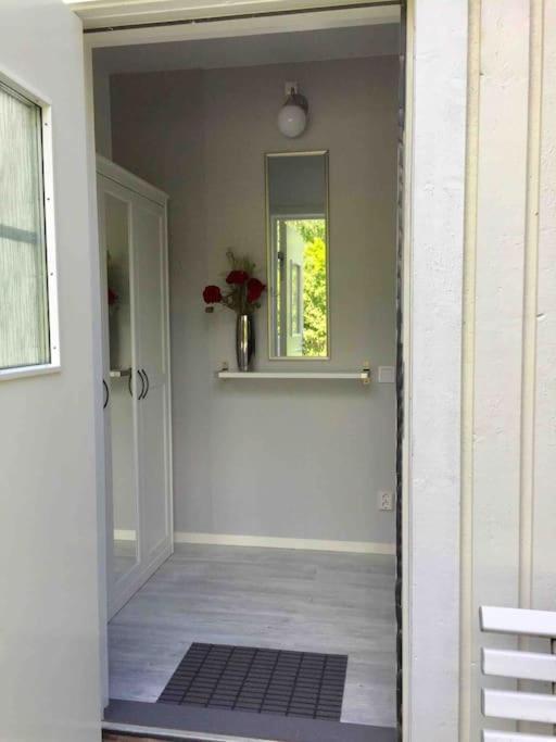 Eget Hus I Trollbaecken, Kanoter Ingar. Holiday home Tyreso